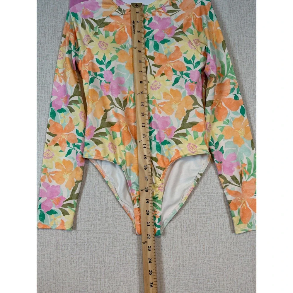 NWT Billabong Girls 2-Piece Swim Floral Rash Guard Bodysuit Shorts Pink M 10/12
